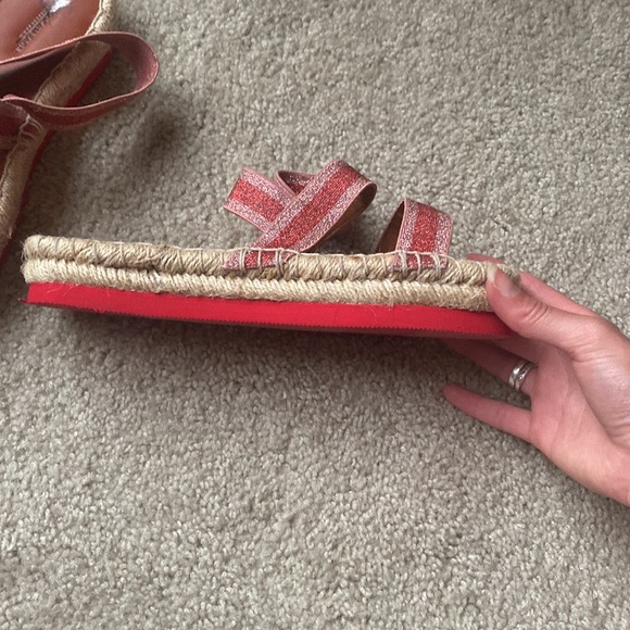 Sandals - Picture 2 of 3